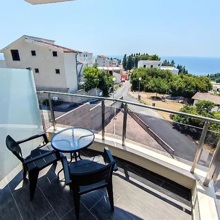 Apartaments Begu Ulcinj Exterior photo