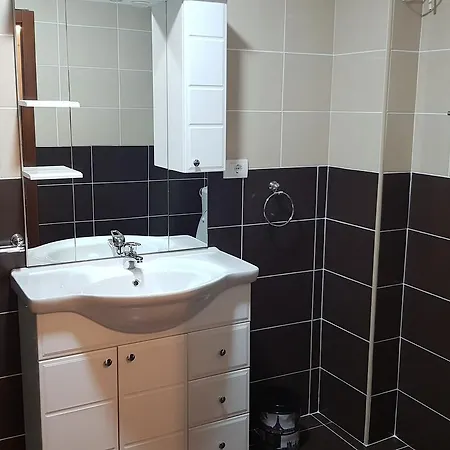 Apartaments Begu Ulcinj Exterior photo
