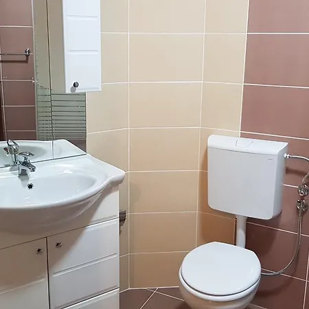 Apartaments Begu Ulcinj Exterior photo